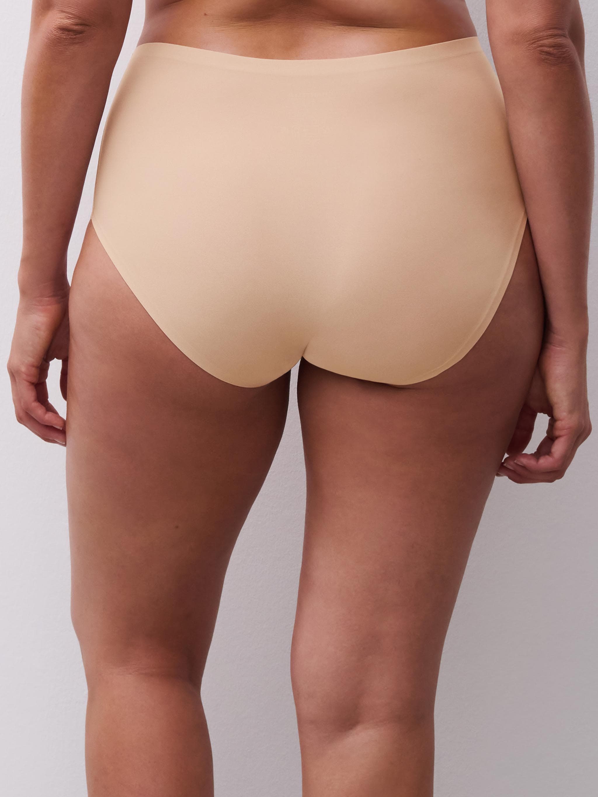 Højtaljet trusse - one size + - Nude