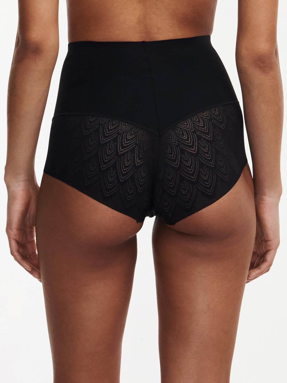 Højtaljet trusse med shaping effekt - Black