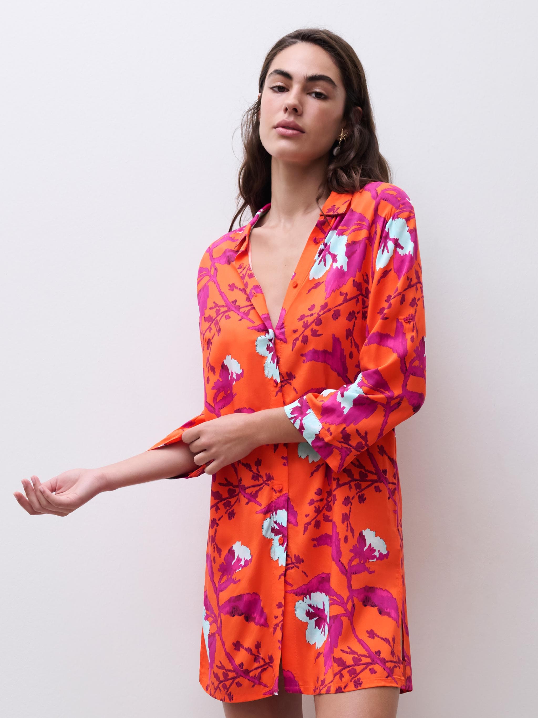 BW TOP SHIRT - Painted flowers