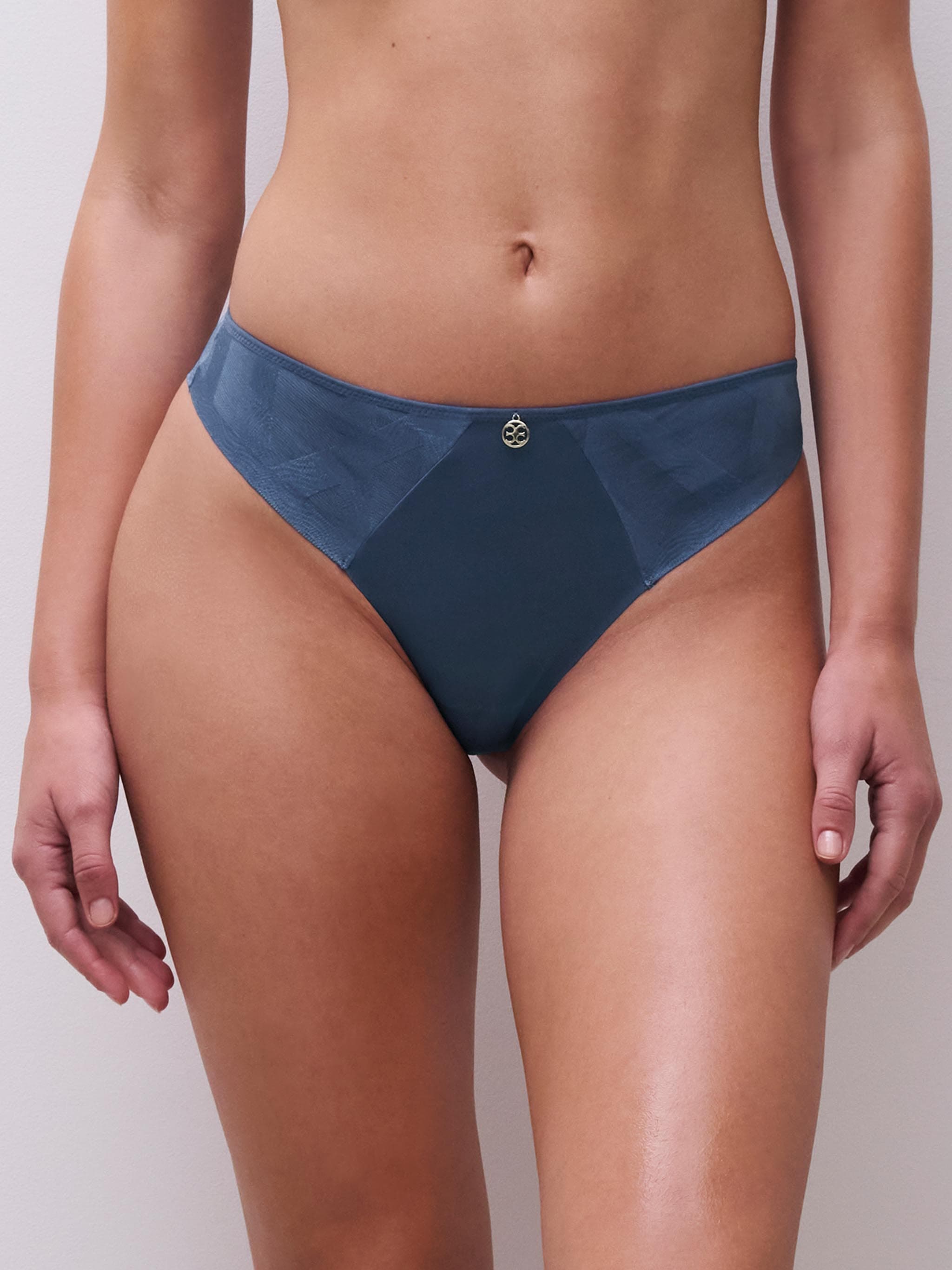 Tanga trusse
