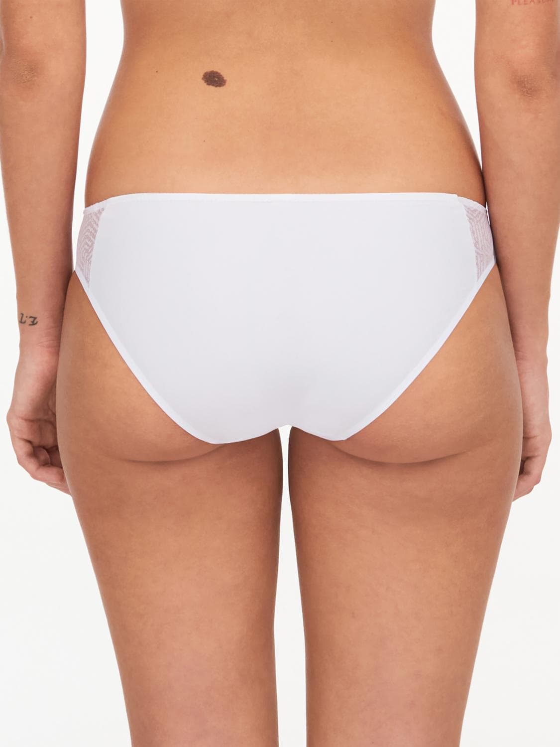 Tai trusse - White