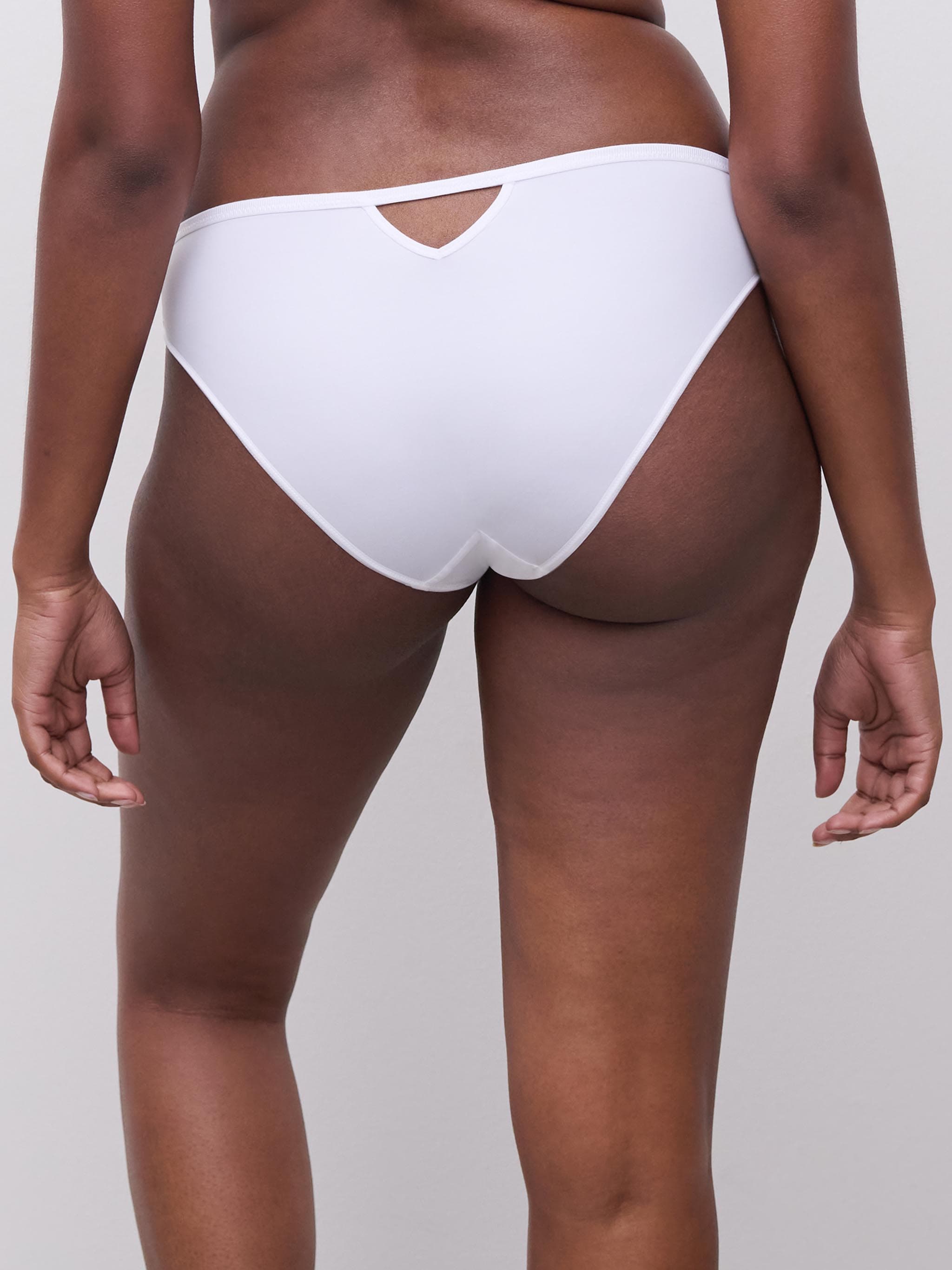 Trusse - White