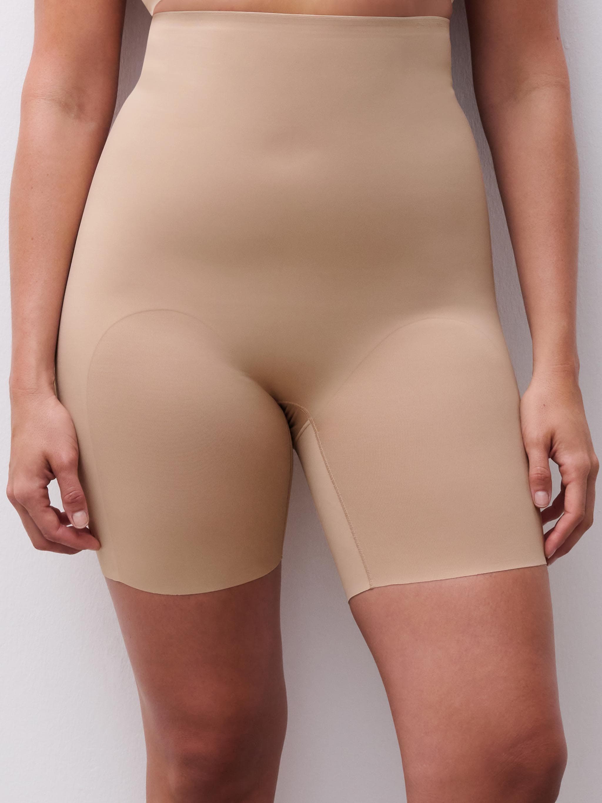 Højtaljet shaping shorts - Nude