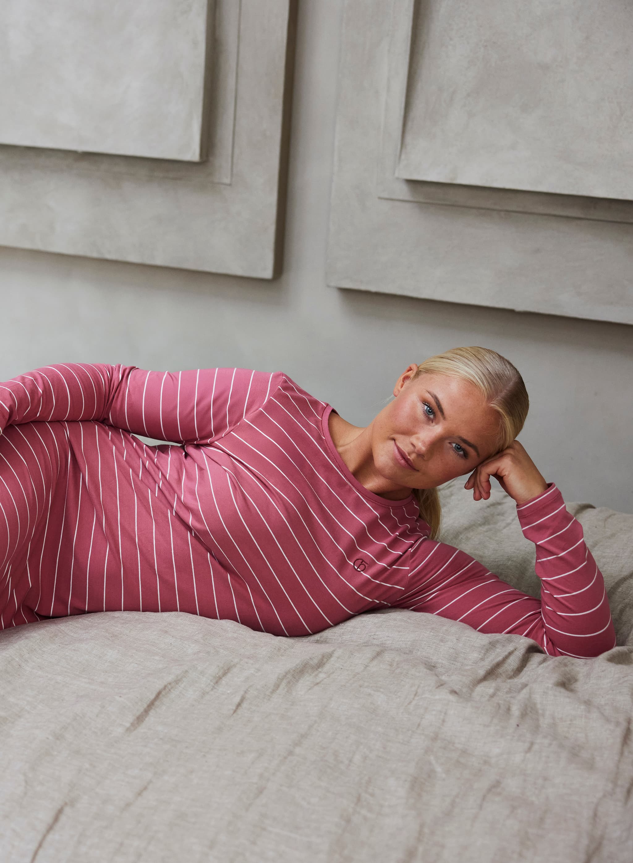 ELLIE - Natkjole LS - Mauvewood stripe