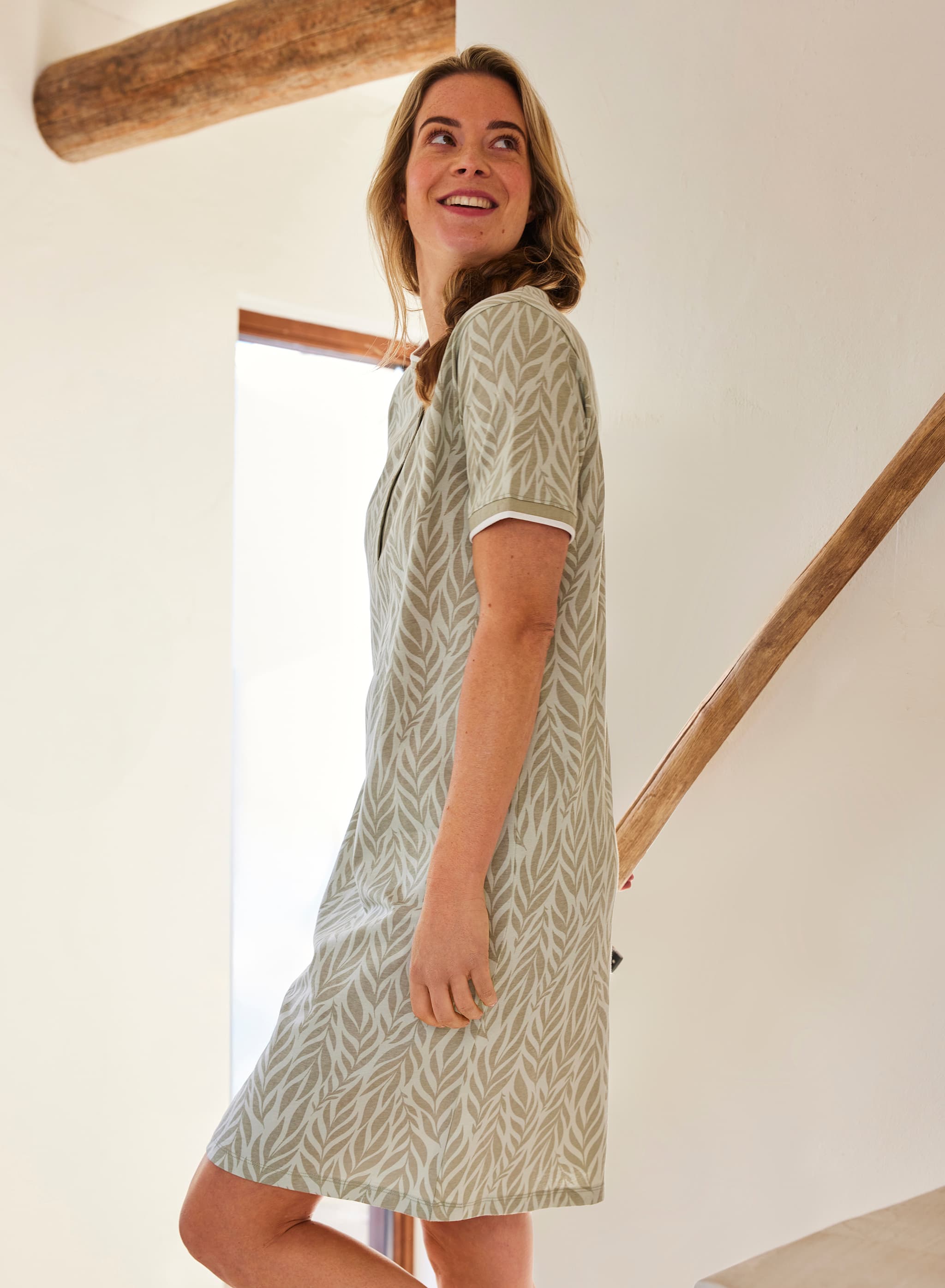  Nicolle Natkjole - Khaki calm leaves