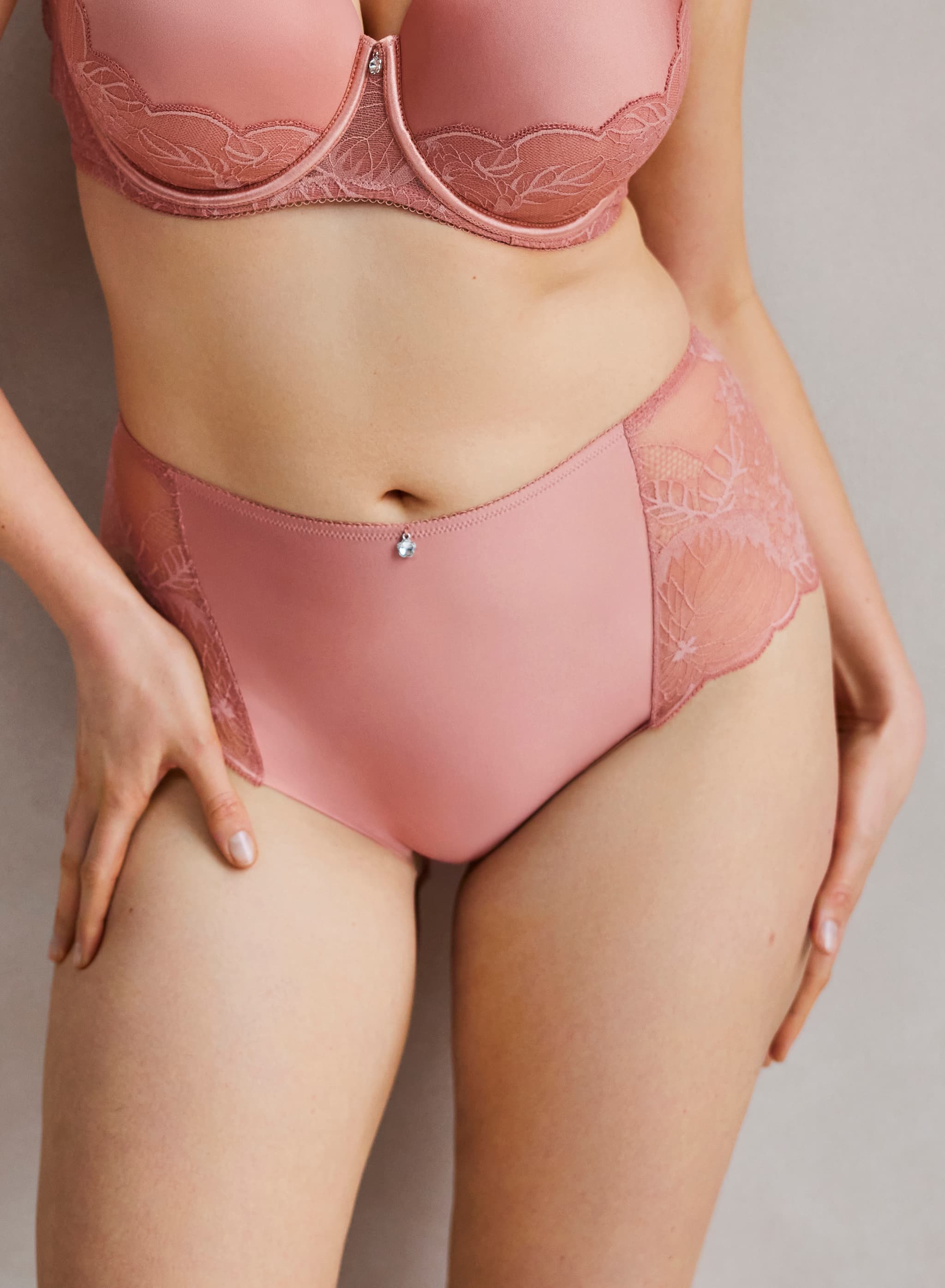Højtaljet trusse - Blush