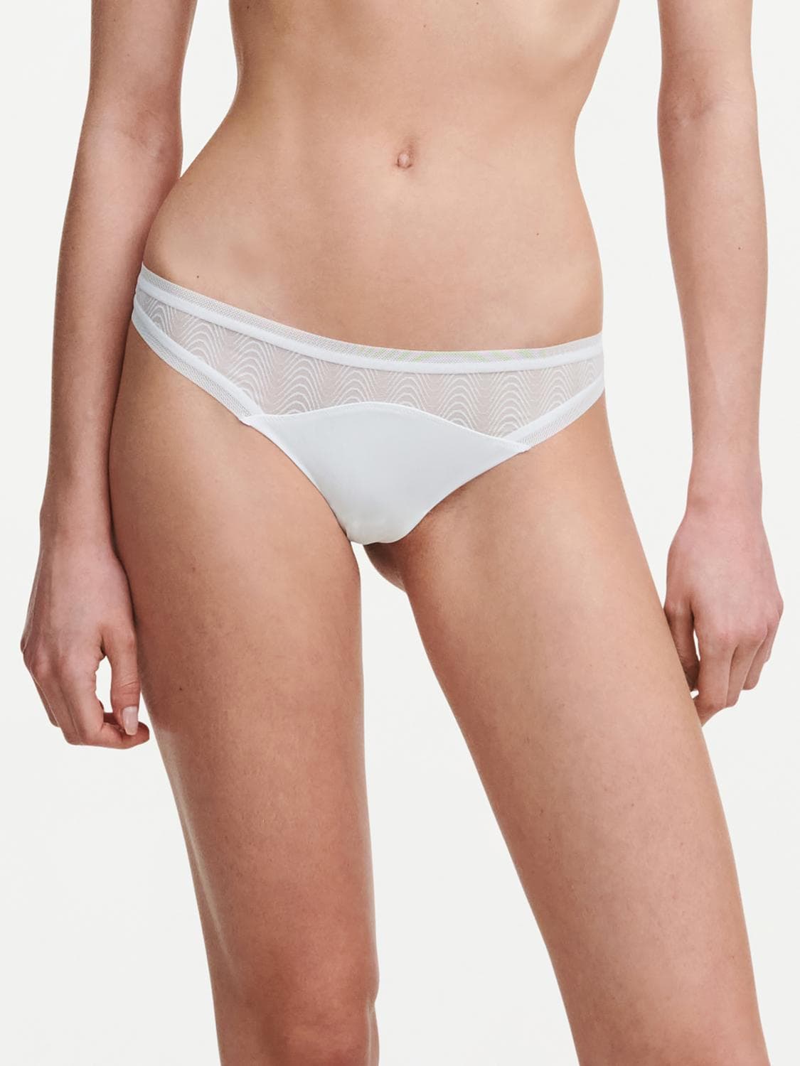 String trusse - White