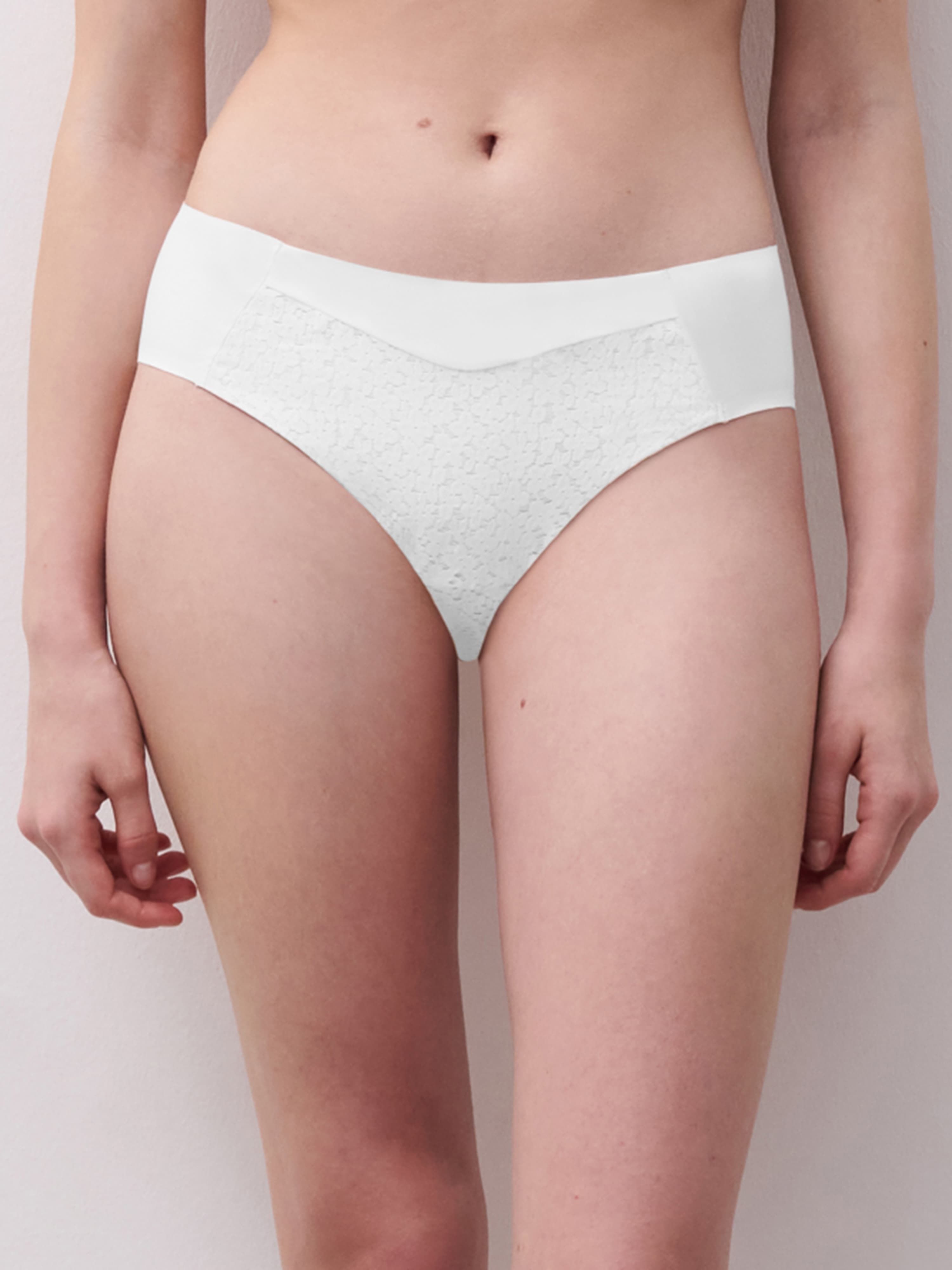 Tai trusse - White