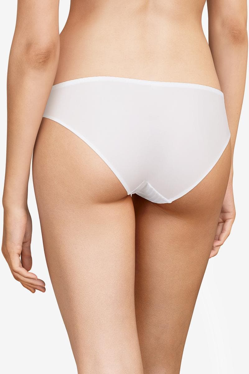 Tai trusse  - White