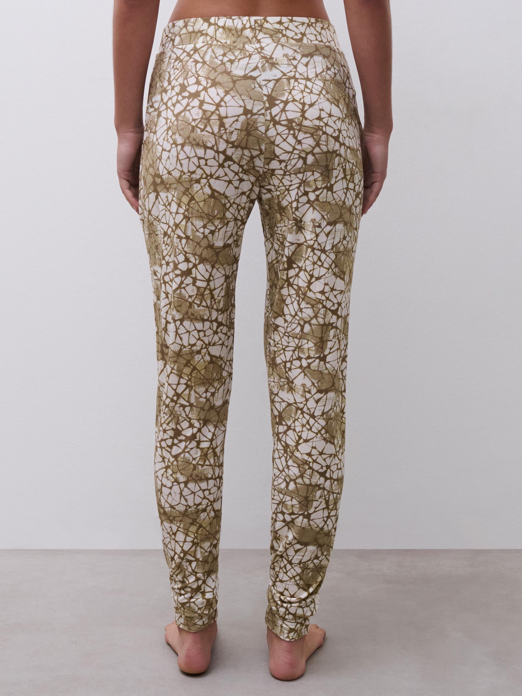 Yara Natbukser - Green illusion