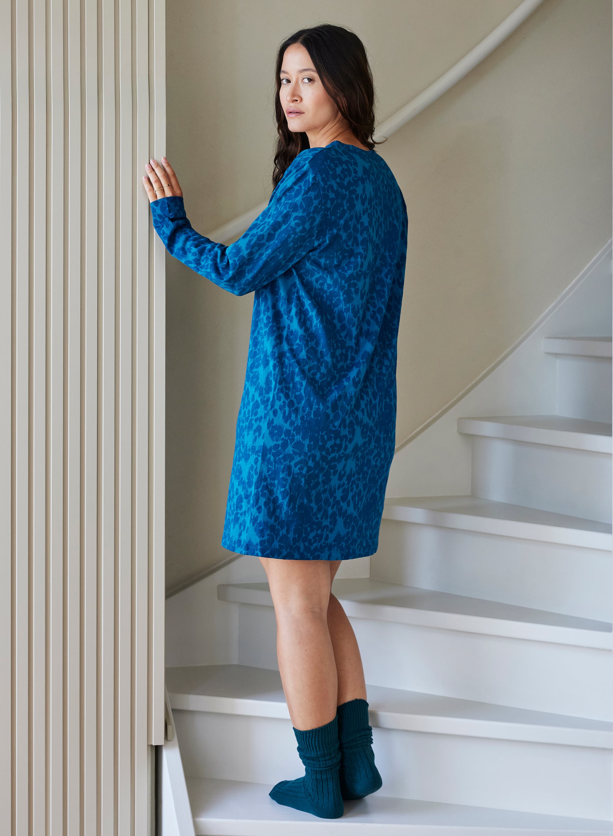 Langærmet natkjole - Ink Leo Scratch