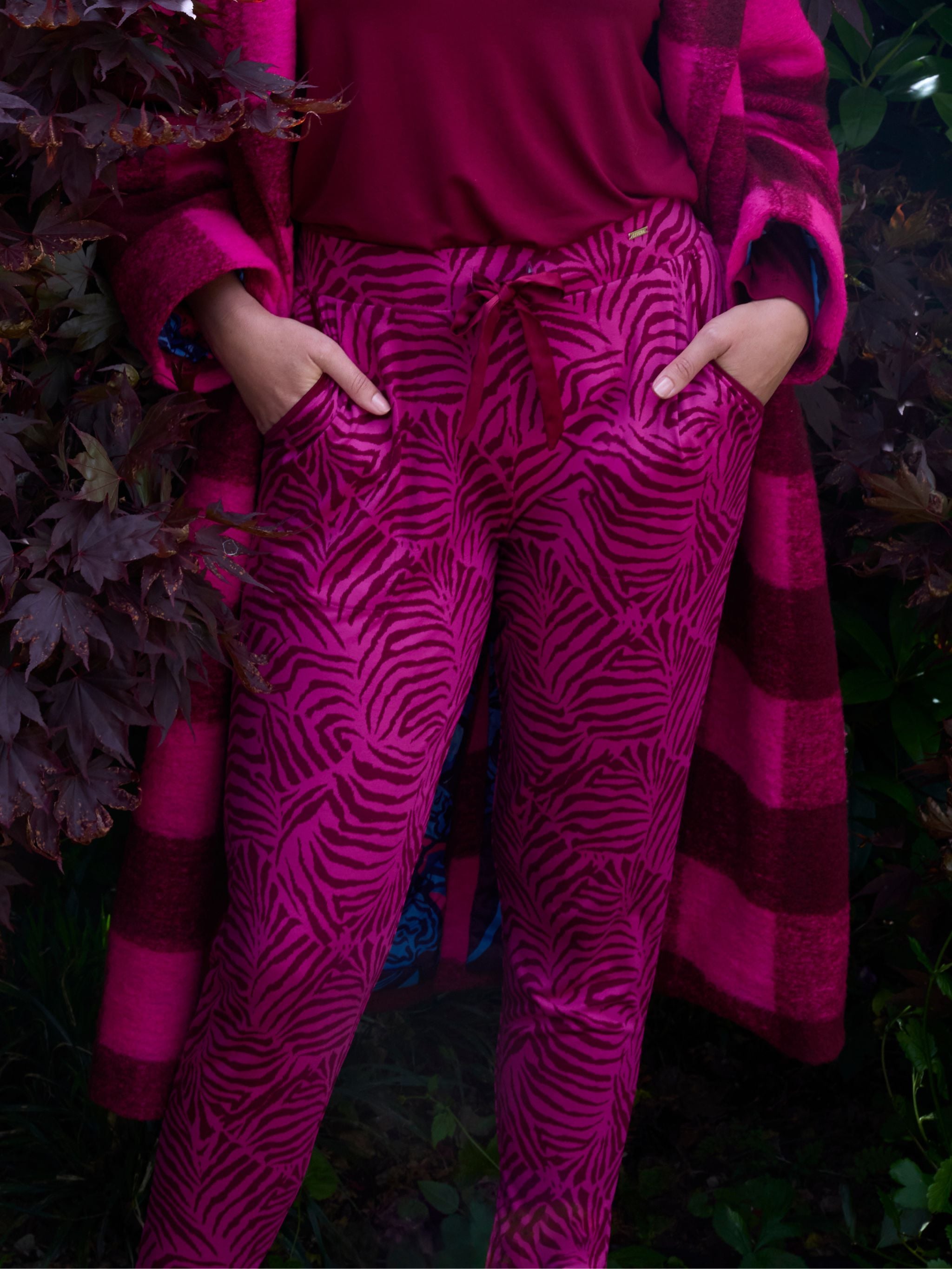 Lange bukser - Fuchia Zebra Leaves