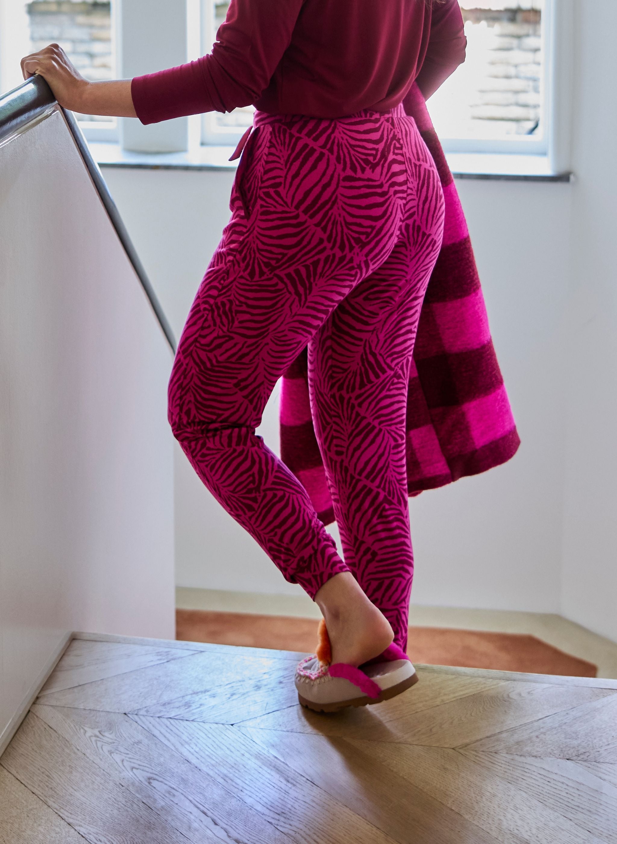 Lange bukser - Fuchia Zebra Leaves