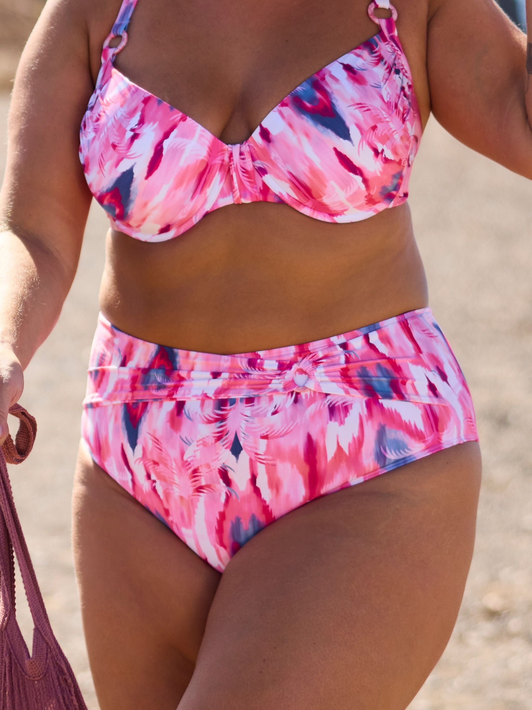 Højtaljet bikinitrusse - Ikat palm