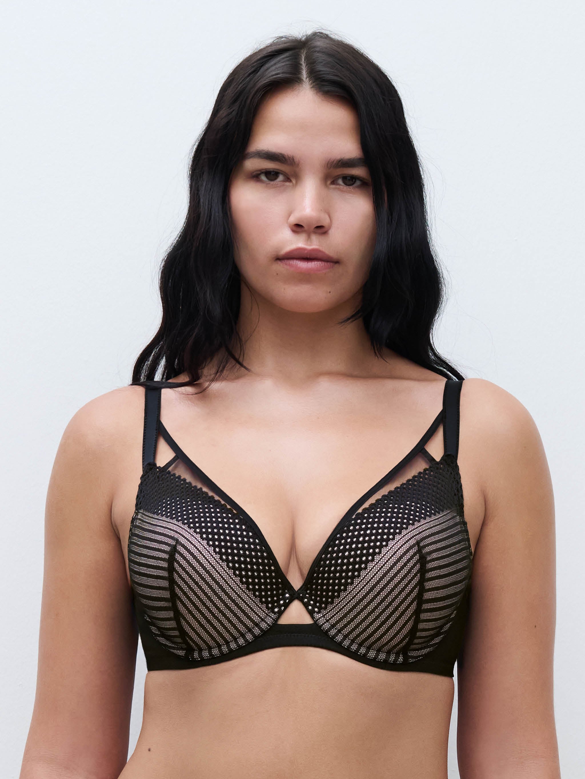 Plunge t-shirt BH - Black