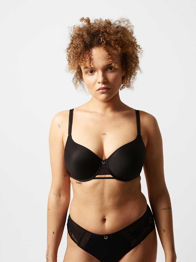 T-shirt BH med memory foam TRUE LACE Chantelle