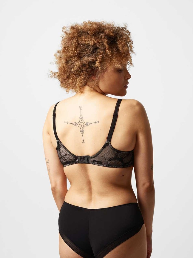 T-shirt BH med memory foam TRUE LACE Chantelle